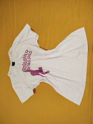 Pink women's T-shirt used from Sao Paulo zoo