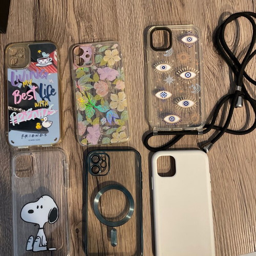 iPhone 11 cases used, pack of 6 pieces