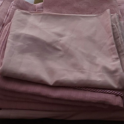 Duvet cover set, sheet and pillowcases like new, 5 pieces