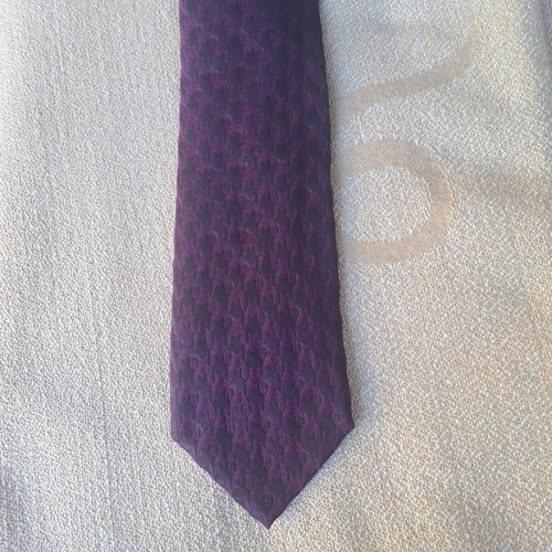 The Bostonians silk tie with houndstooth pattern, like new