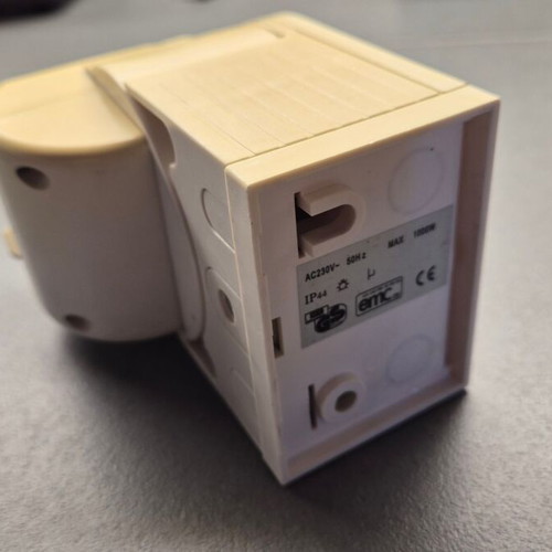 PIR motion detector used for lamps and outdoor automation 1000W