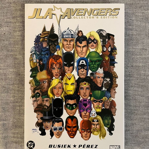 JLA/Avengers The Collector's Edition Slipcase HC used