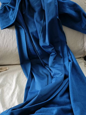 Robe with padded shoulders size medium like new, blue