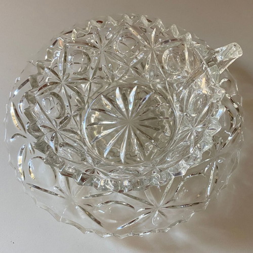 Vintage glass serving set with 6 cups and saucers like new