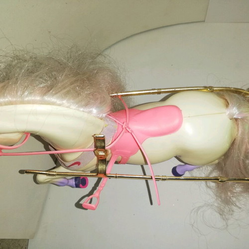 Barbie Crystal Carriage 1991 like new, vintage horse