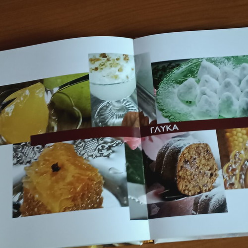 Taste of Tradition 100 Selected Recipes cookbook like new