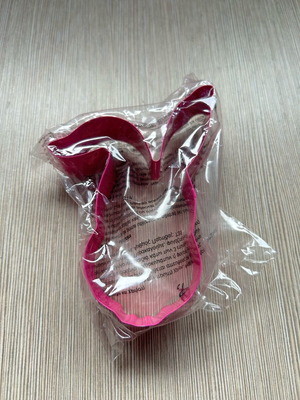 Bunny cookie cutter like new