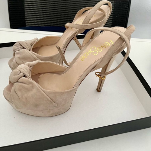 Γυναικεία πέδιλα Feng Shoe νούμερο 38, σαν καινούργιο, μπεζ καστόρι