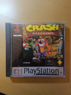 Crash Bandicoot PlayStation PS1 Platinum Edition like new, Complete In Box