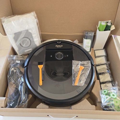 iRobot Roomba i7 robot vacuum cleaner with automatic bin emptying