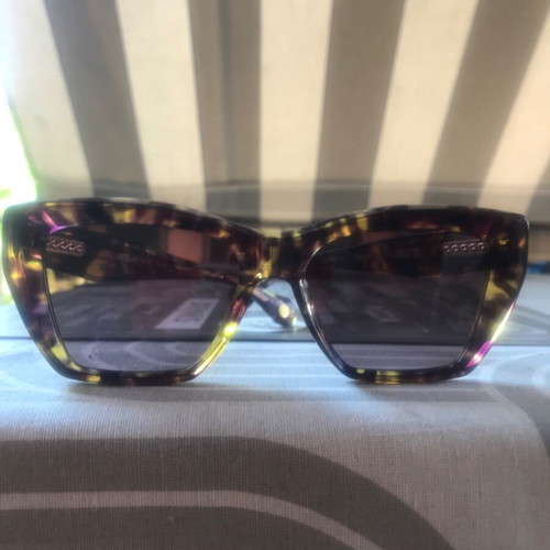 Carven tortoise sunglasses used, with case