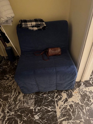 Armchair that converts to single bed like new
