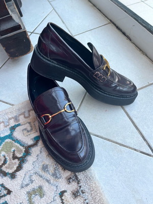 Zara moccasins burgundy size 40 used, very good condition