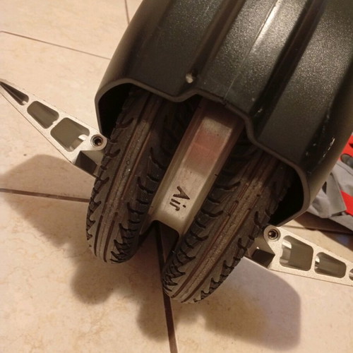 Airwheel Q3 electric scooter like new, dual wheel self-balanced