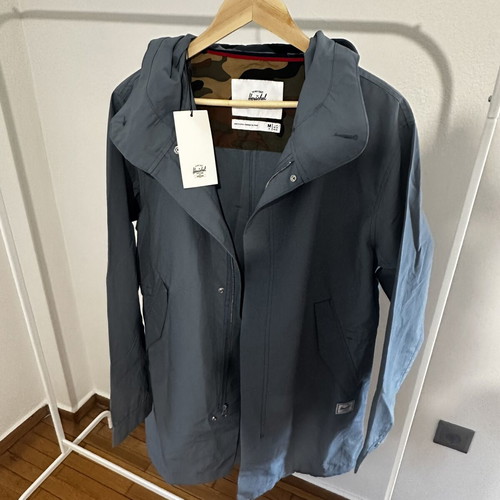 Herschel Supply Co. Waterproof Jacket size M, blue mirage, new