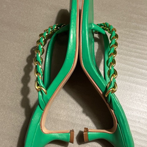Jenny Fairy green leather sandals like new with gold details size 39