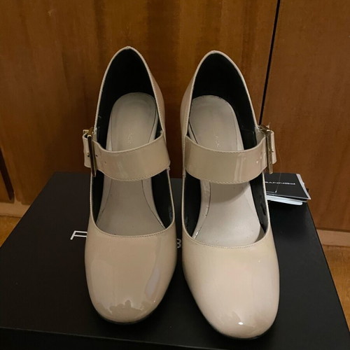 Penny Black pumps used, size 37, beige