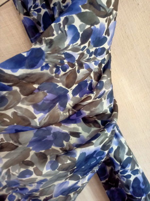 Jackpot Silky Floral Scarf like new, 180x50cm, black and blue
