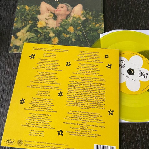 Katy Perry Daisies yellow 7-inch vinyl signed, unplayed