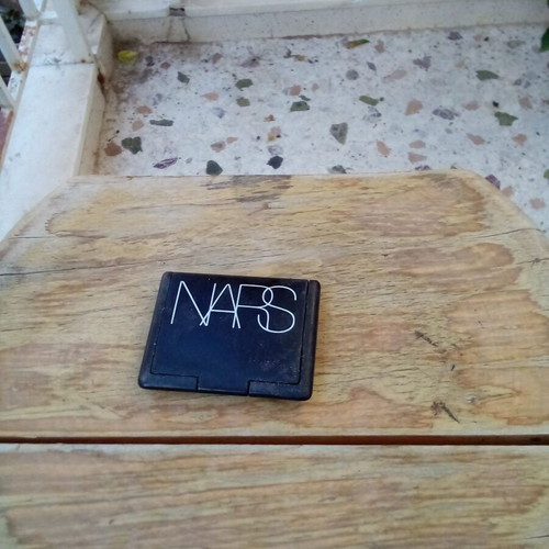 Nars small eyeshadow palette used, only tested
