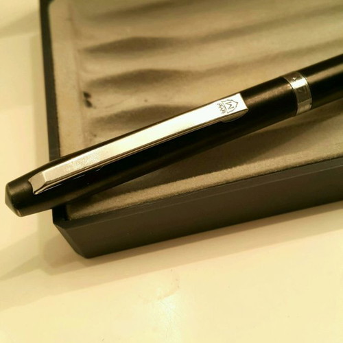 Vintage pen collectible used