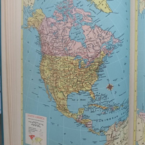 Hammond's World Atlas, 176 pages, Greek