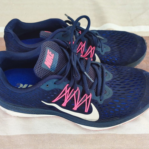 Nike Air Zoom Winflo 5 running shoes size 40 used, blue and pink