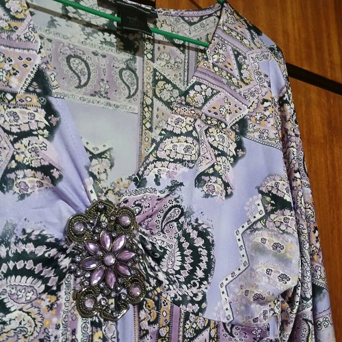 INC blouse like new, size S fitting M-L, black and purple
