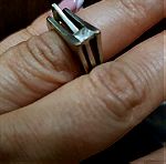  Ασημένιο δαχτυλίδι με zircon