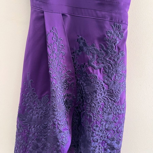 Karen Millen dress like new with exquisite brocade design, purple