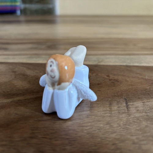 Vintage Small Porcelain Angel Figurine Like New