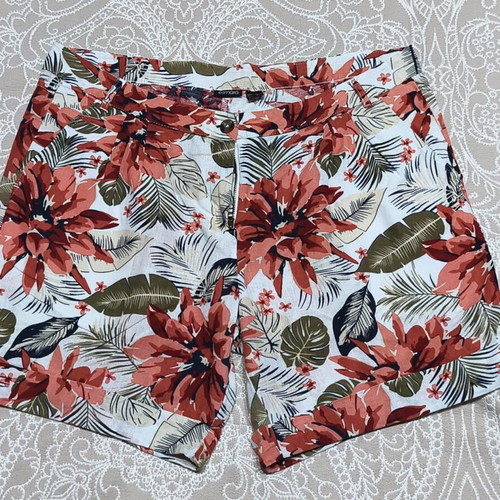 Esmara shorts with tropical print like new, size L-XL