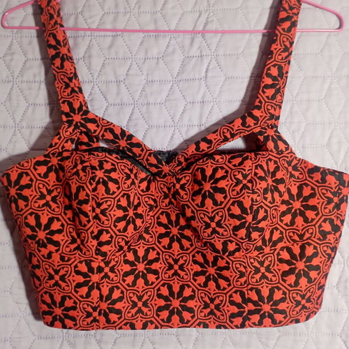 Bustier with brocade fabric like new, Forever Unique, black and red