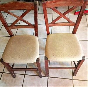 4  ξύλινες καρέκλες τραπεζαρίας