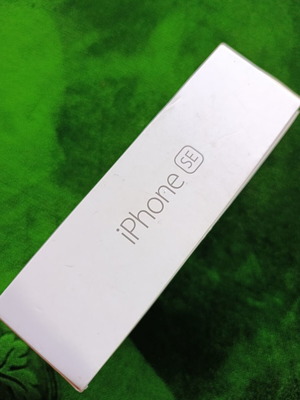 Κουτί Apple iPhone SE