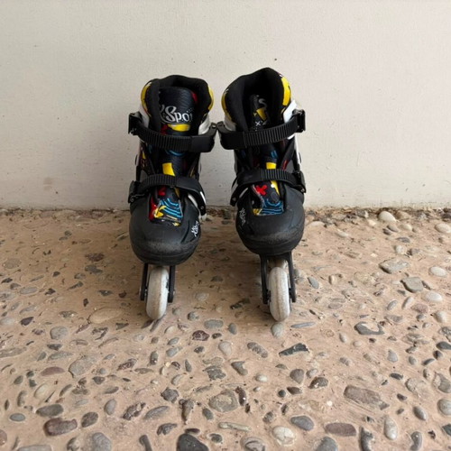 Roller skates no 31-34 and skateboard 53x16 used