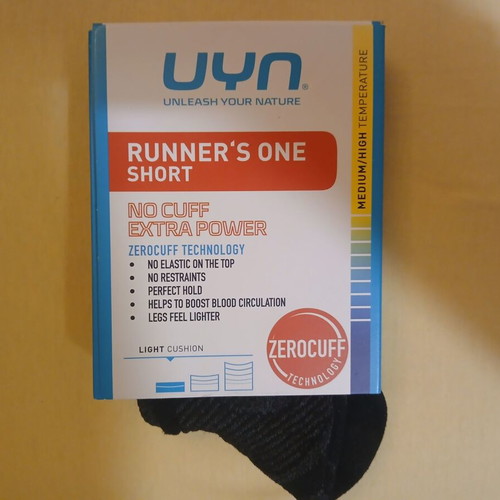 UYN Socks new, size 42-44, black, Zerocuff technology
