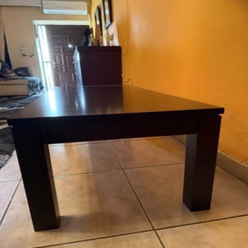 Minimal Wenge coffee table like new, wooden