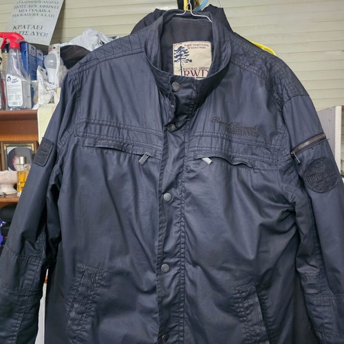 Spring jacket used L with 4 external and 3 internal pockets