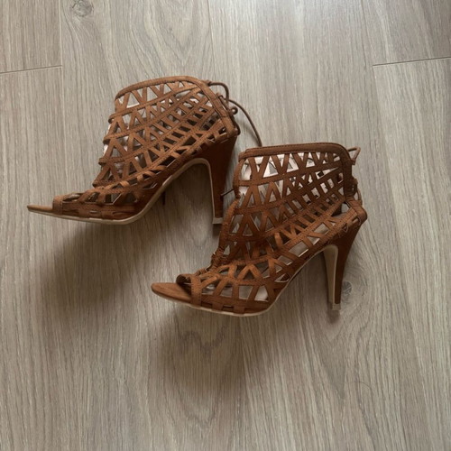 Brown sandals like new, heel height 10cm, size 40