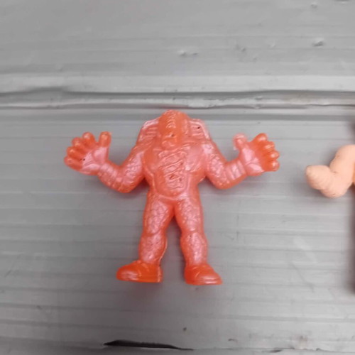 Alien figures used, set of 3 pieces