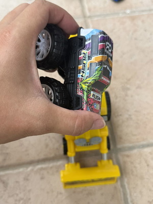 Toy car like new