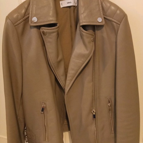 Leather jacket Mango like new, size small, beige