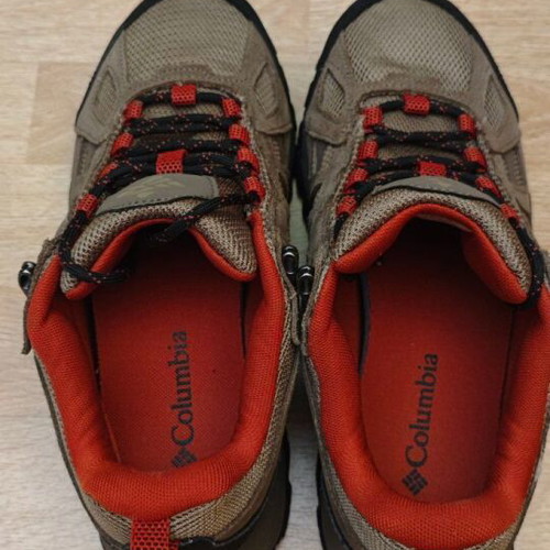 Columbia hiking shoes like new, size 41.5, leather