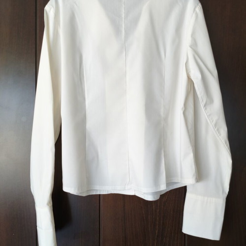 Apparel white shirt XXL used with pointed collar and wide cuffs