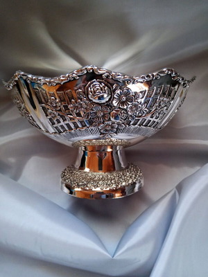 Silver-plated decorative bowl unused