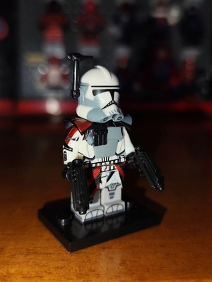 ARC Commander Colt Lego minifigure with accessories