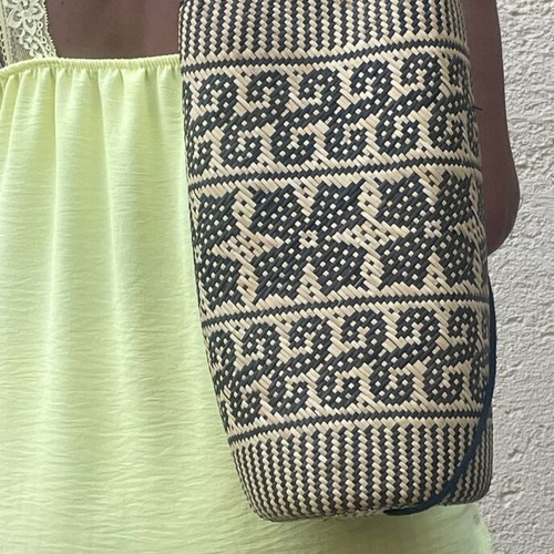 Woven backpack bag like new, black and beige