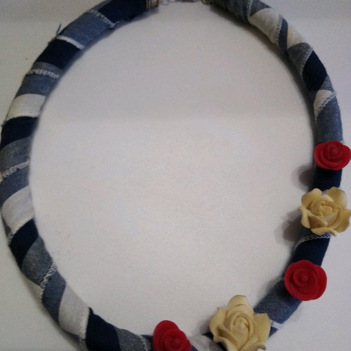 Handmade necklace with fimo flowers new