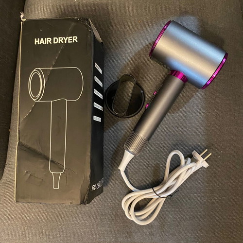 Hair dryer like new, lightweight and ideal for travel